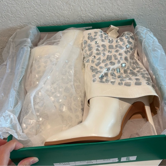 NWT Lauren Lorraine 8.5 Hana White Rhinestone Stiletto Heel Cowboy Boots - Picture 10 of 13